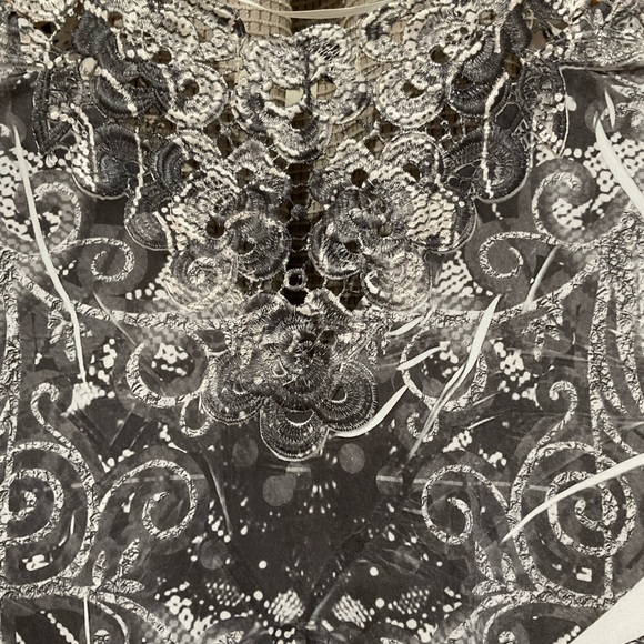 Beaded Detail Printed Tunic, Size Small - Picture 3 of 5